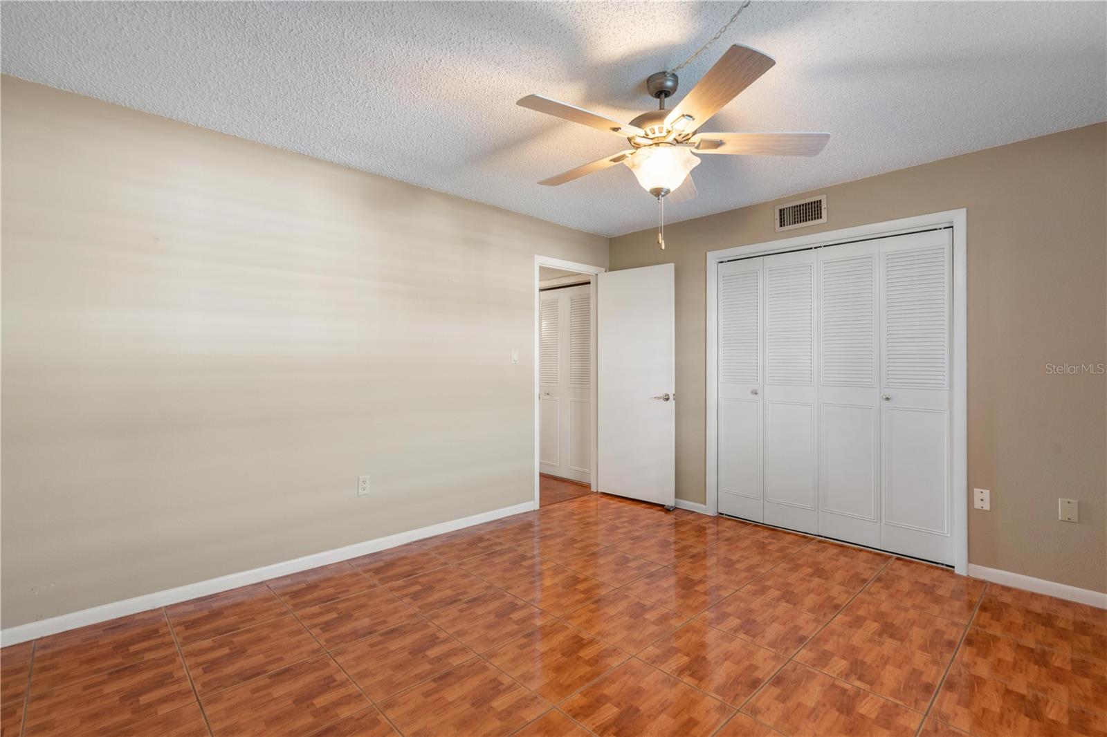 Image 18 of 46 For 4452 Garnet Drive 202