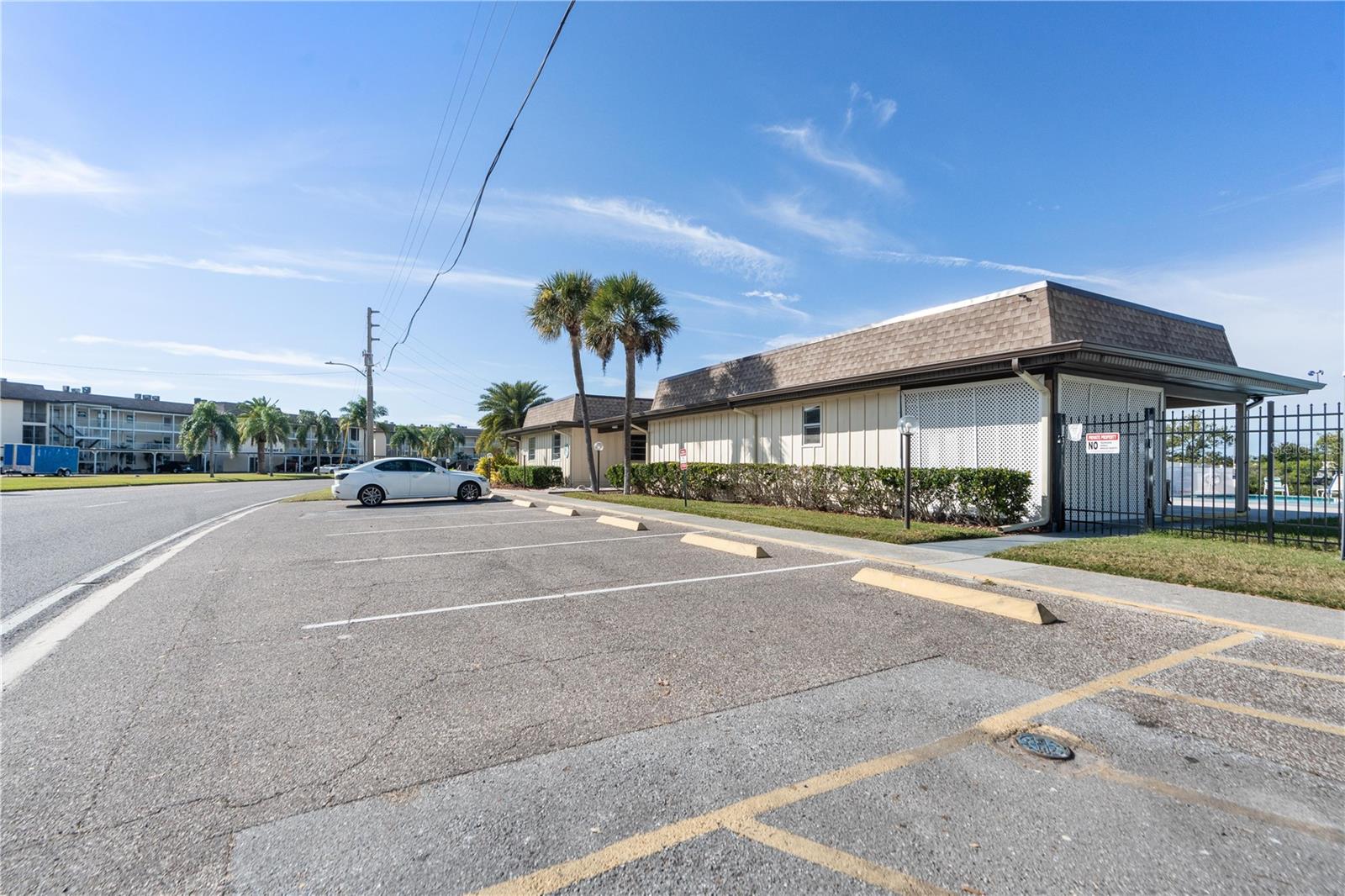 Image 27 of 46 For 4452 Garnet Drive 202