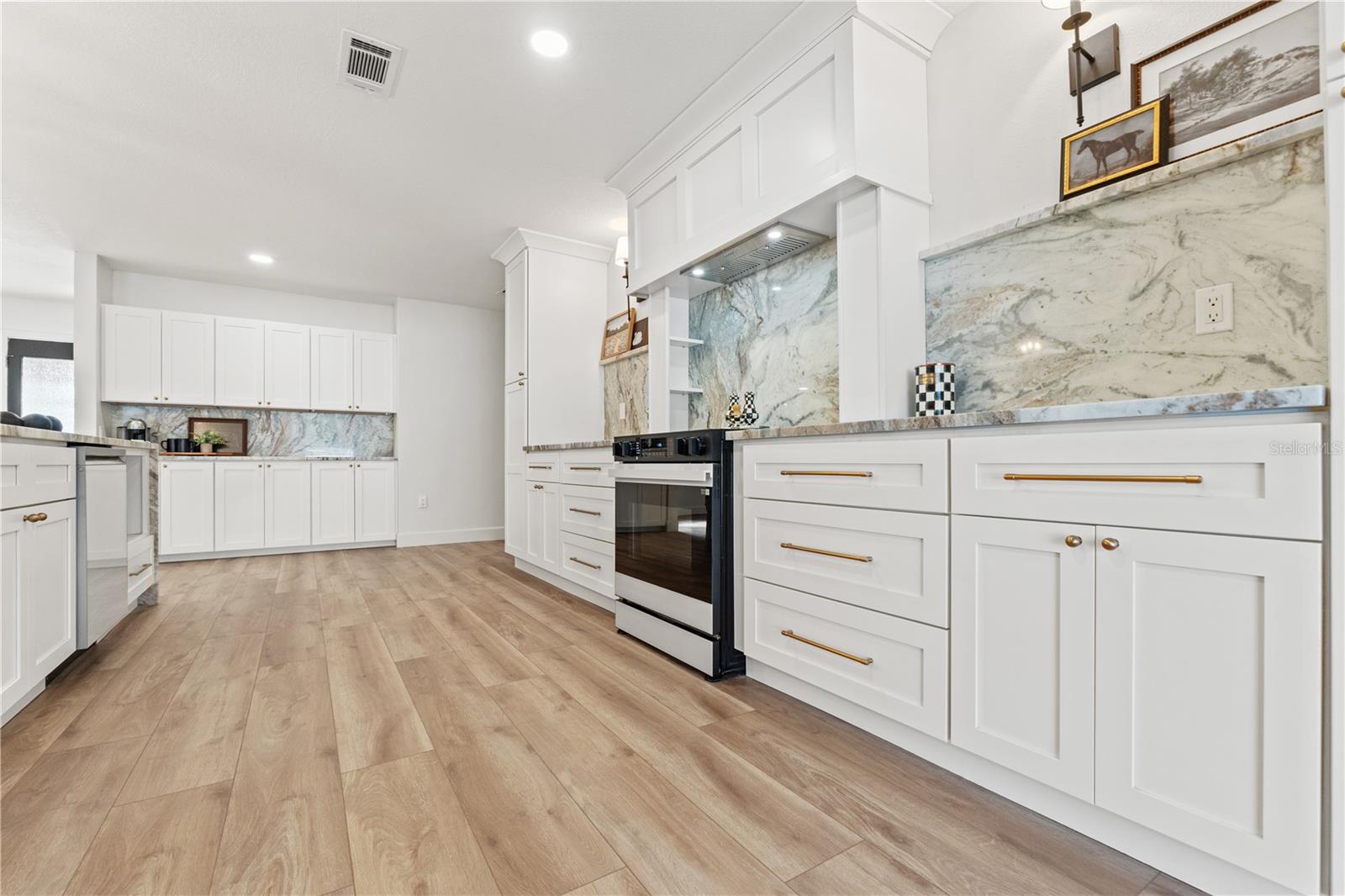 Image 10 of 62 For 5404 Glover Drive