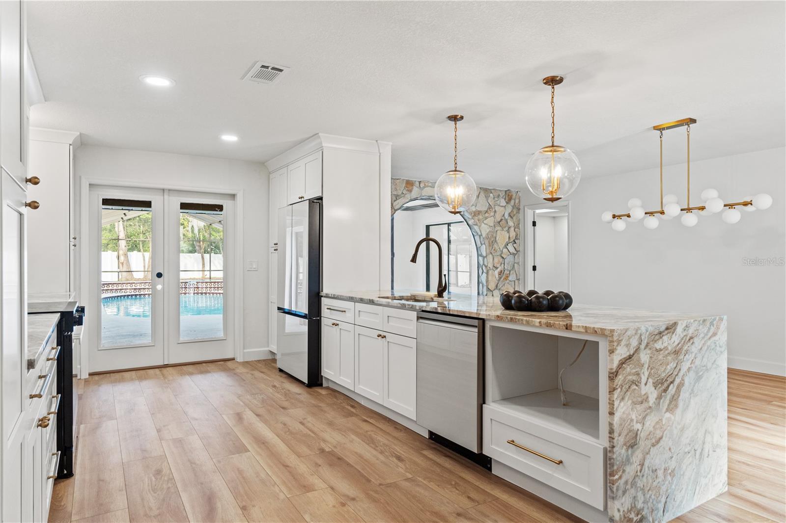 Image 13 of 62 For 5404 Glover Drive