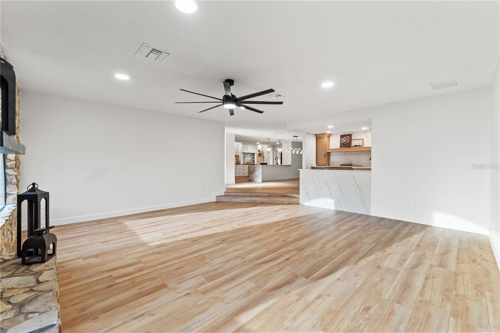 Image 19 of 62 For 5404 Glover Drive