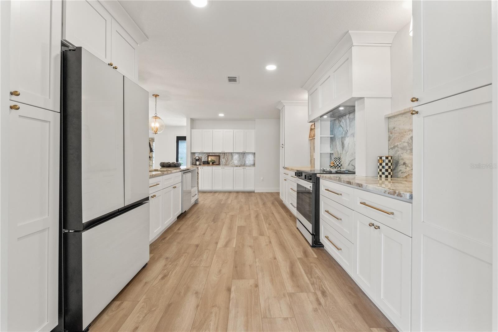 Image 9 of 62 For 5404 Glover Drive