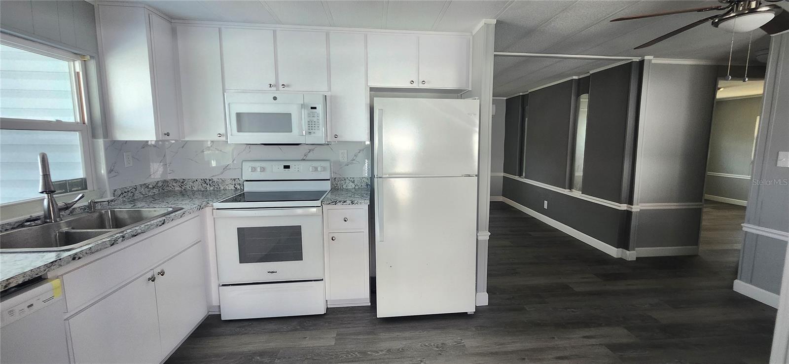 Image 2 of 41 For 10803 Freedom Drive