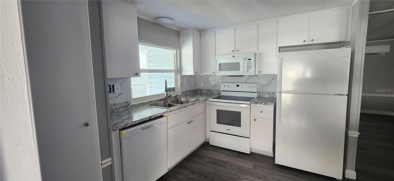 Image 8 of 41 For 10803 Freedom Drive