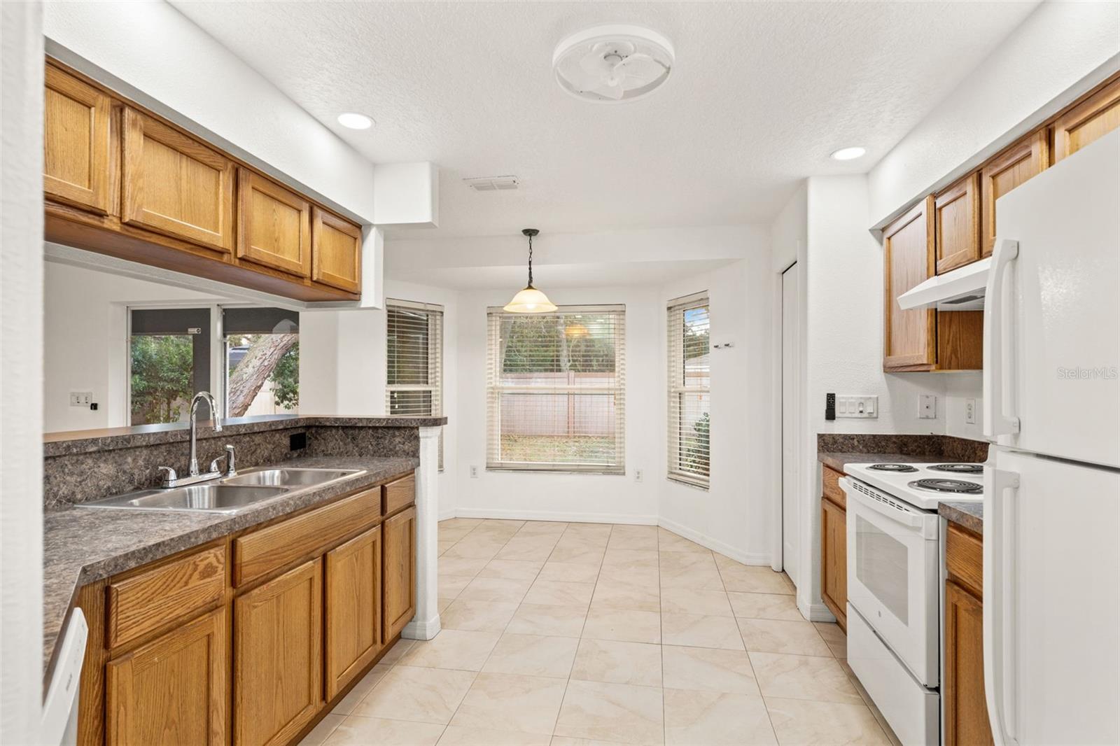 Image 18 of 45 For 542 Fairbanks Road