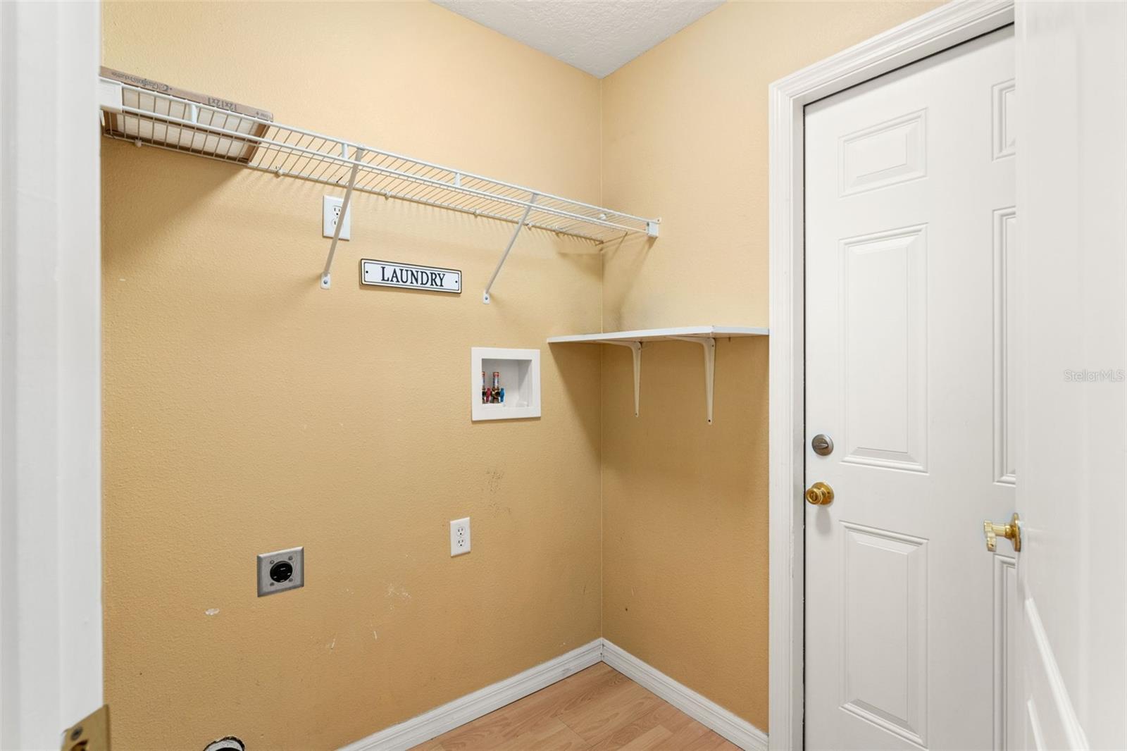 Image 20 of 45 For 542 Fairbanks Road