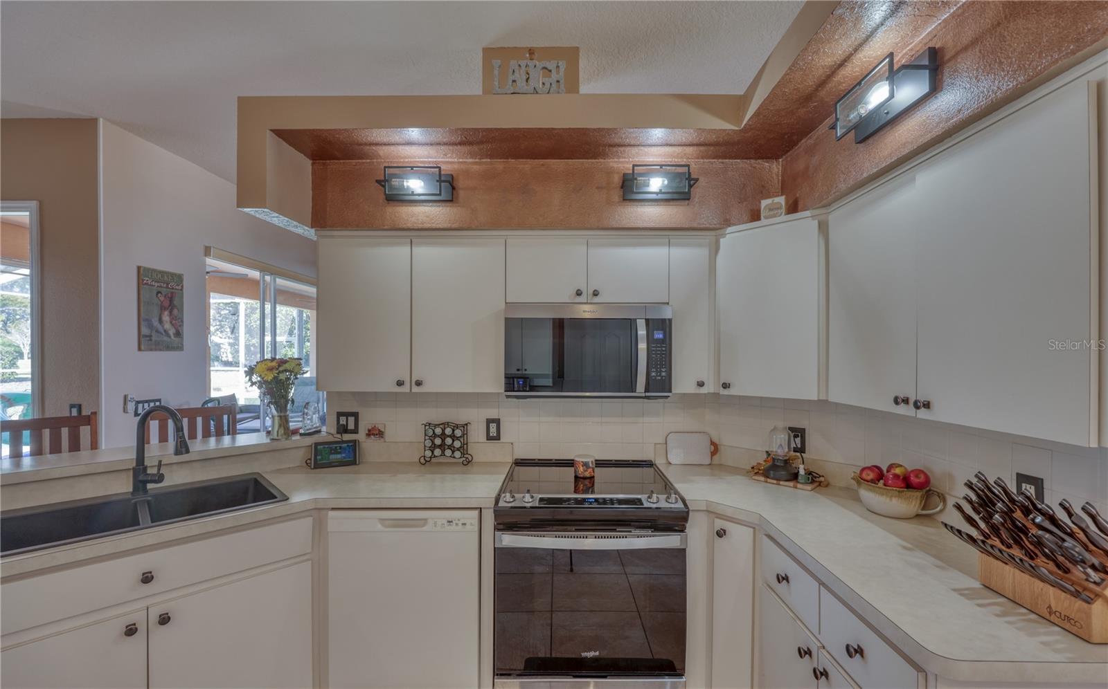 Listing photo id 7 for Address Not Provided