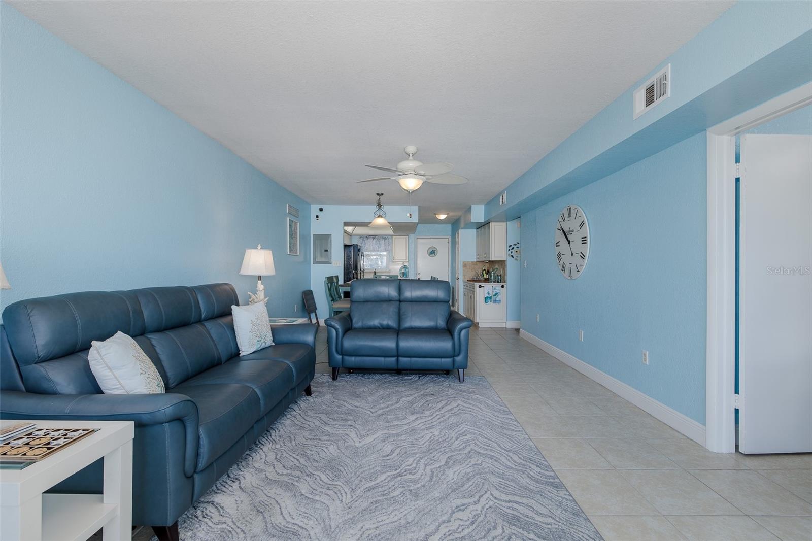 Image 17 of 43 For 4939 Floramar Terrace 312