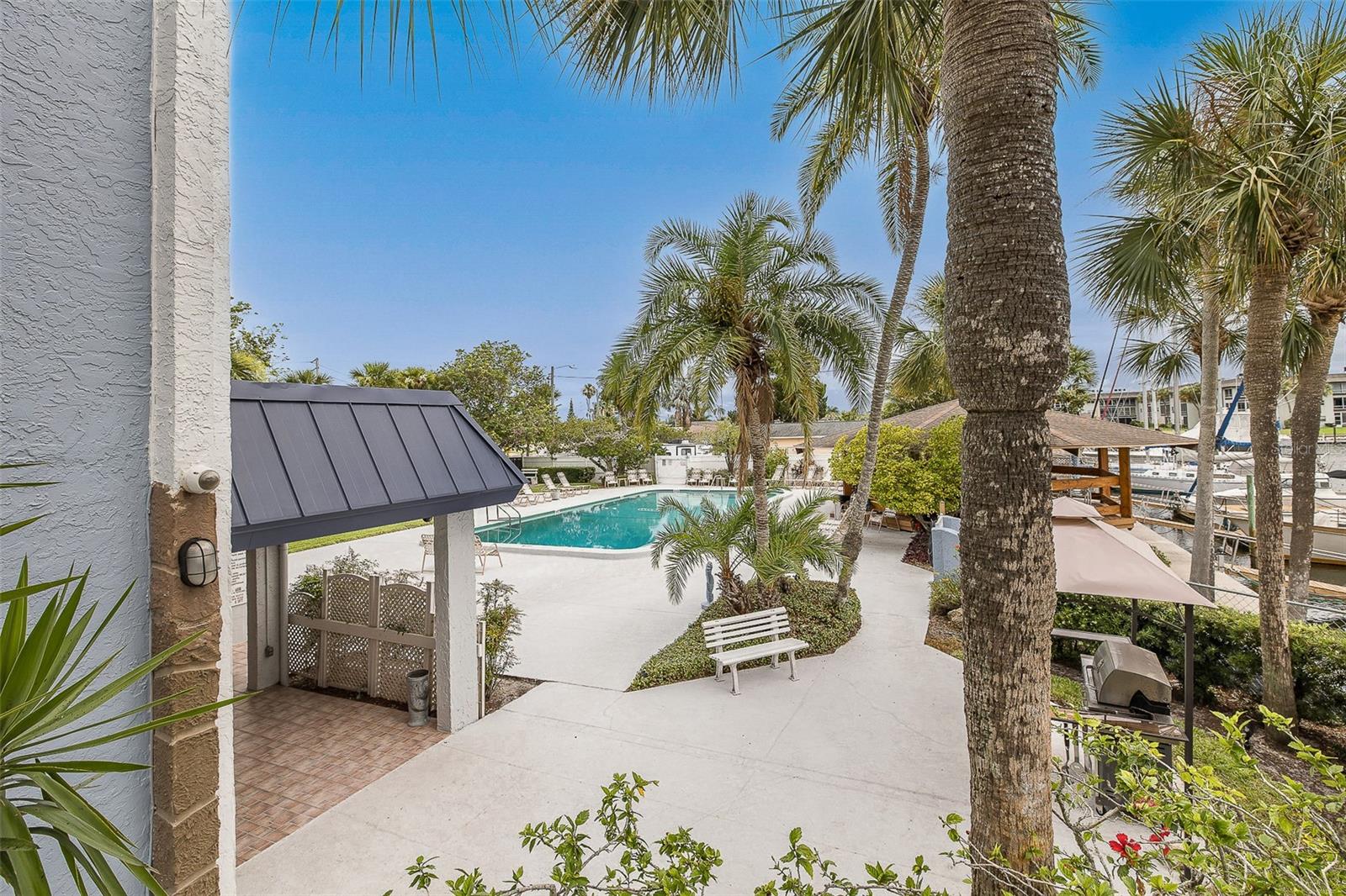 Image 30 of 43 For 4939 Floramar Terrace 312