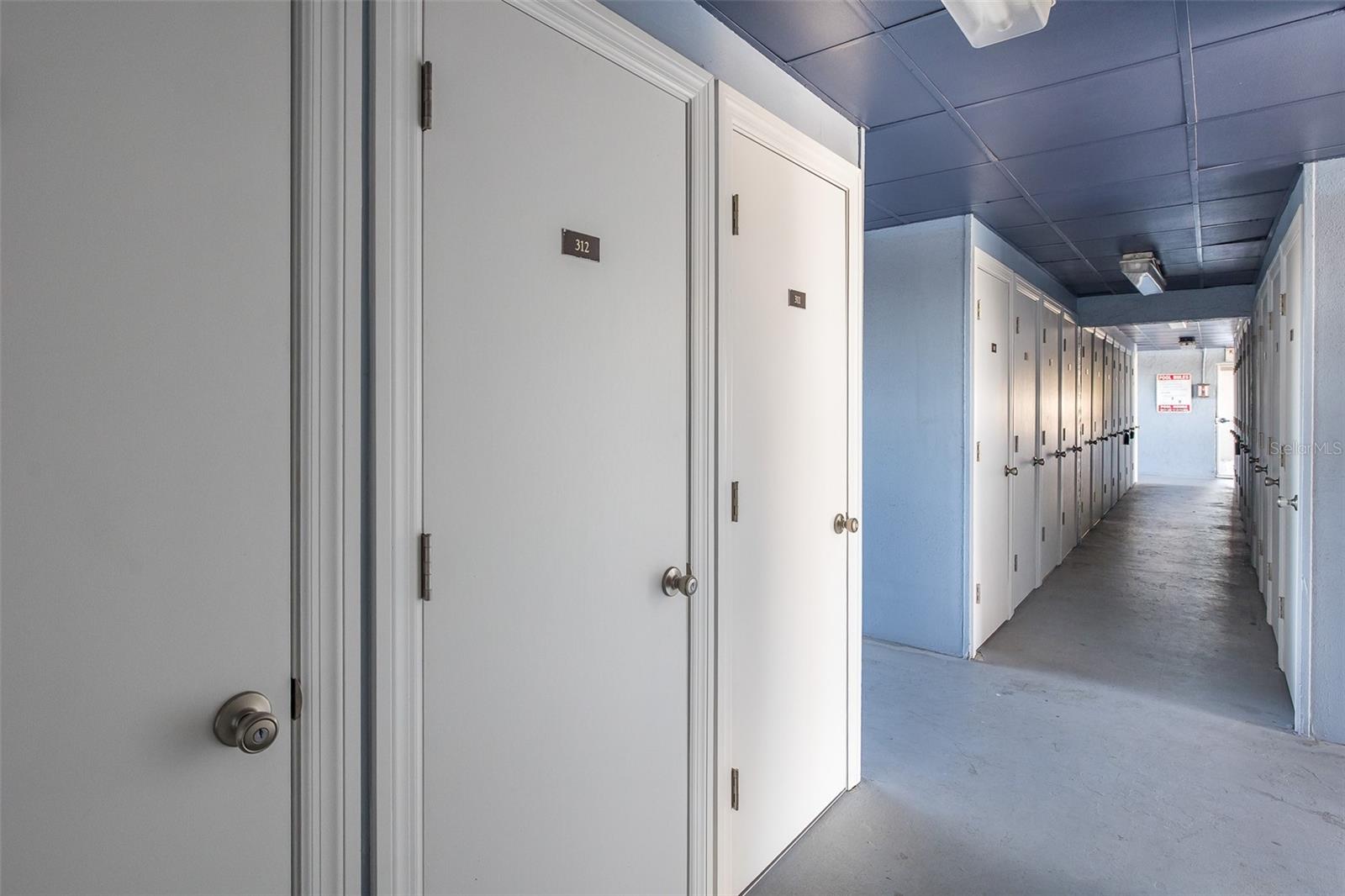 Image 33 of 43 For 4939 Floramar Terrace 312