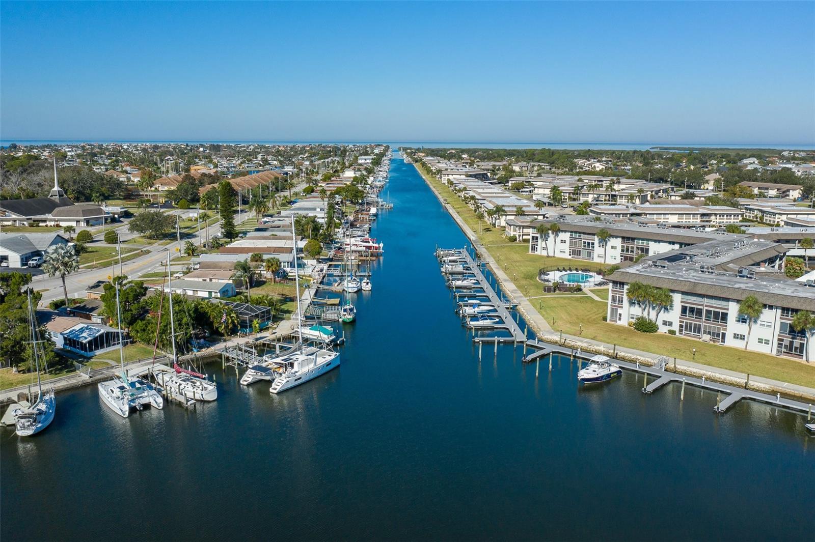 Image 40 of 43 For 4939 Floramar Terrace 312