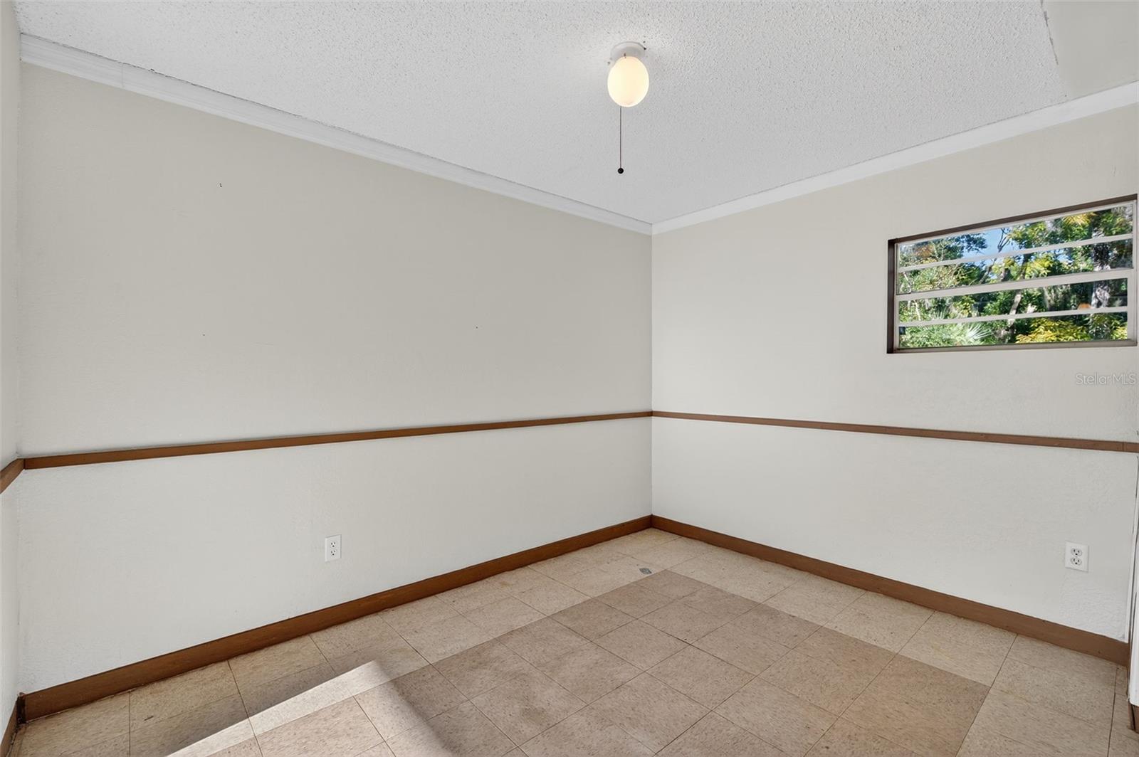 Image 17 of 83 For 6345 Lost Trail