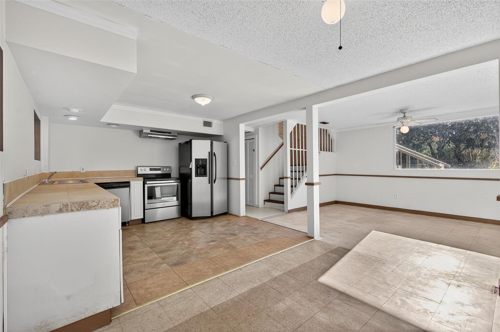 Image 19 of 83 For 6345 Lost Trail