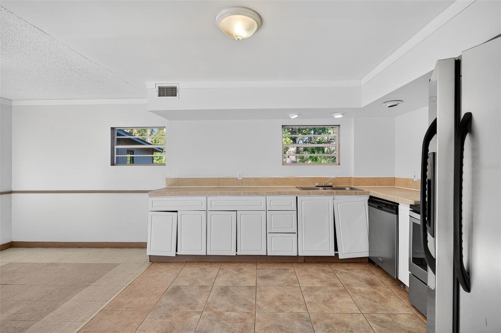 Image 24 of 83 For 6345 Lost Trail