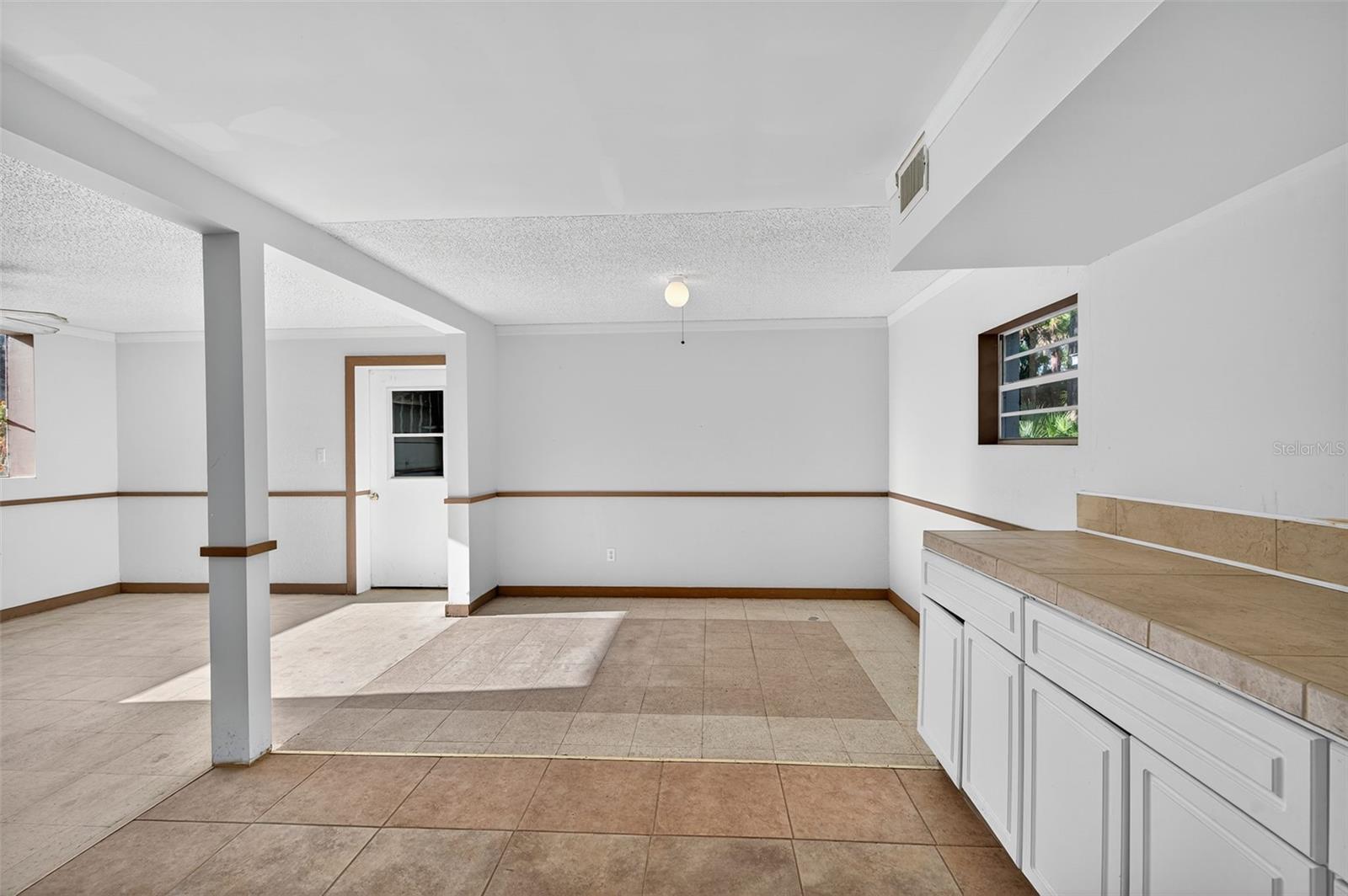 Image 26 of 83 For 6345 Lost Trail