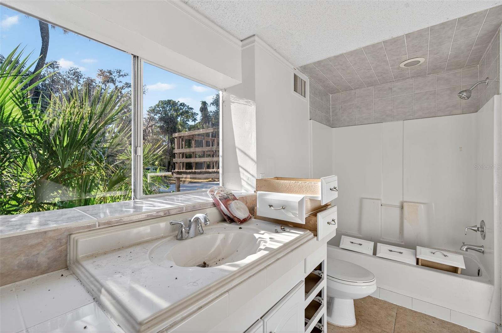 Image 32 of 83 For 6345 Lost Trail