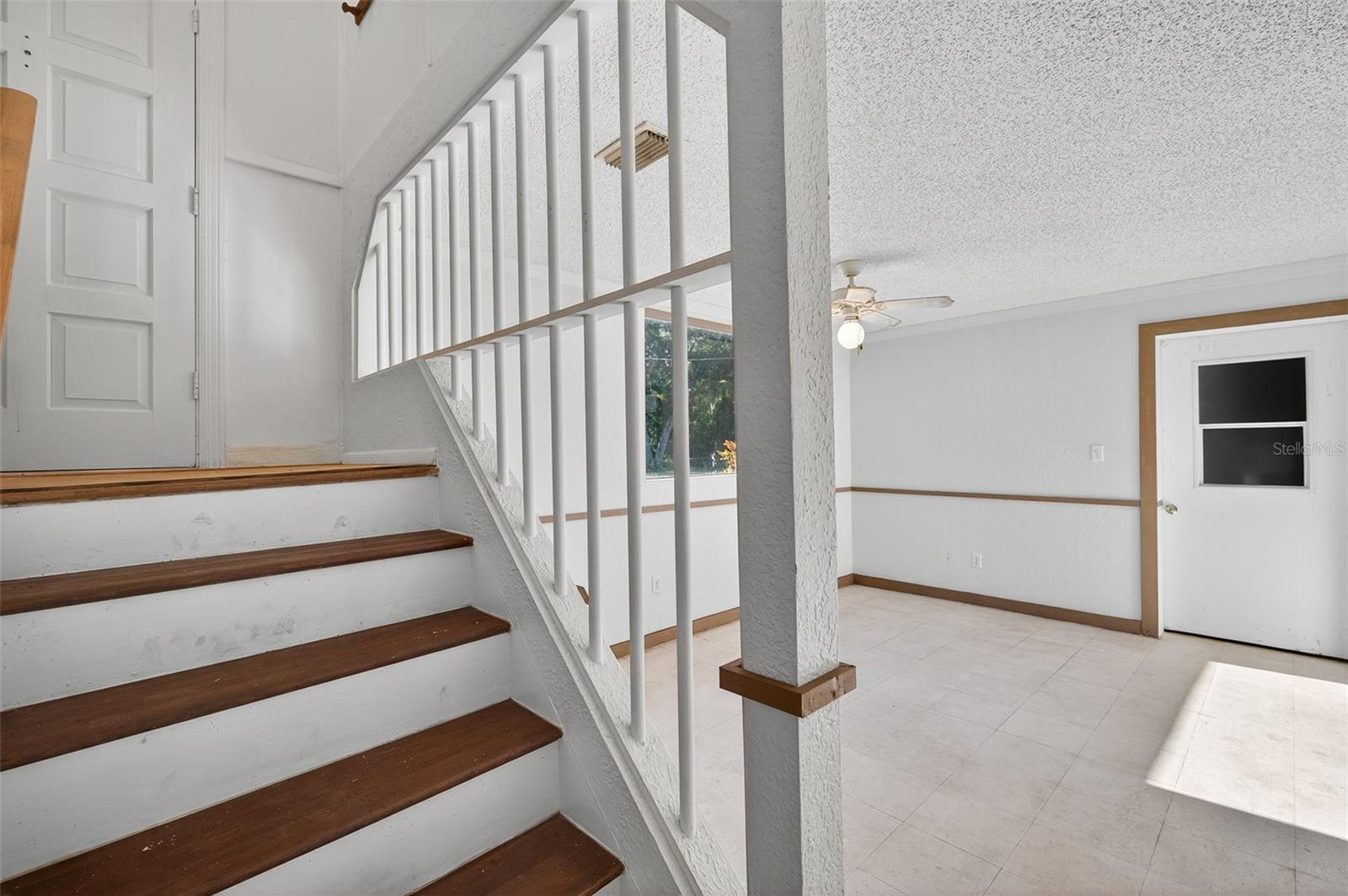 Image 35 of 83 For 6345 Lost Trail