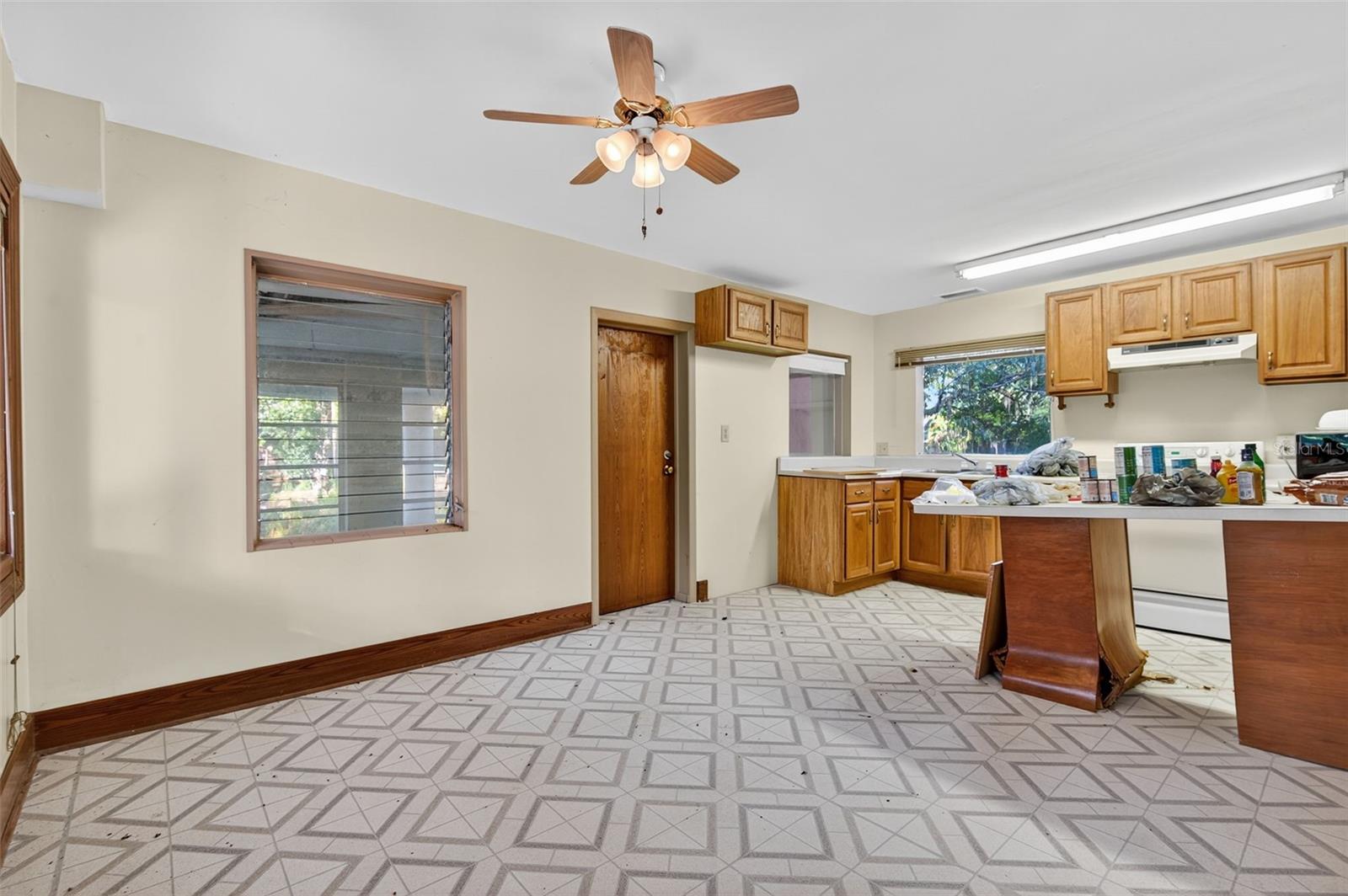 Image 16 of 56 For 6346 Lost Trail