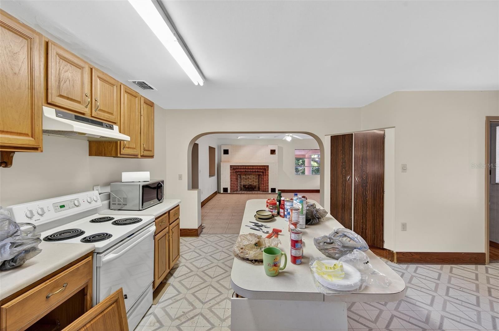 Image 21 of 56 For 6346 Lost Trail