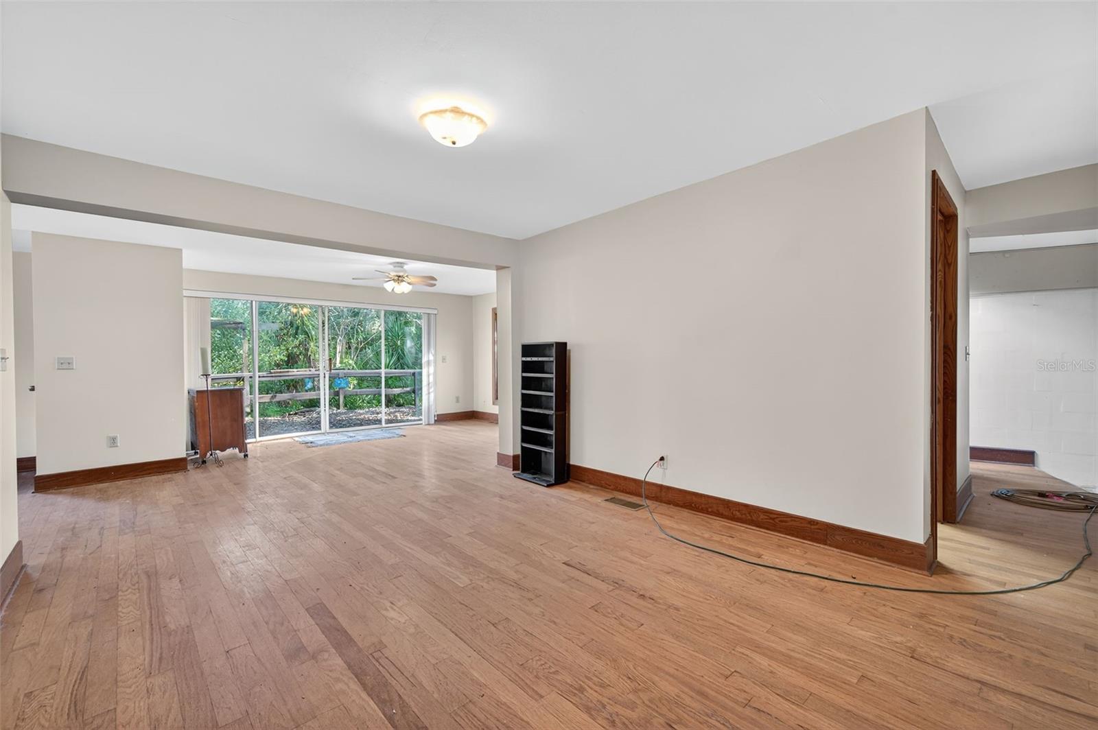 Image 25 of 56 For 6346 Lost Trail