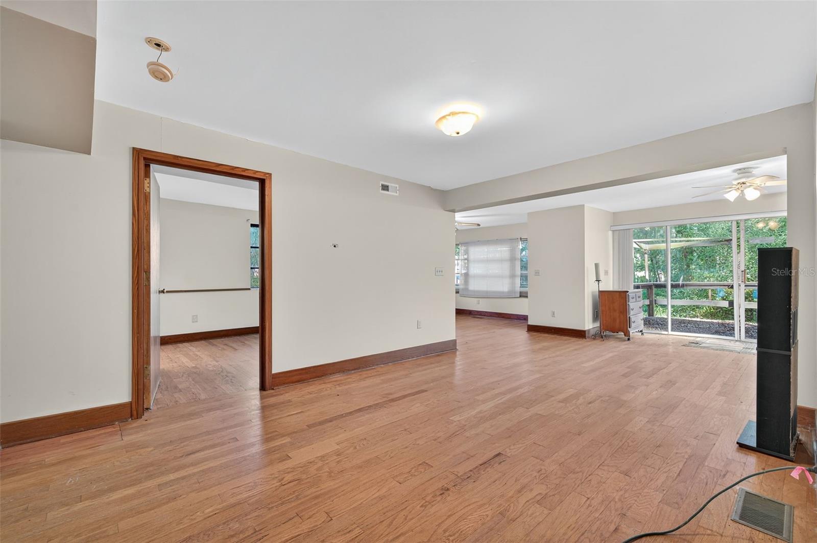 Image 26 of 56 For 6346 Lost Trail