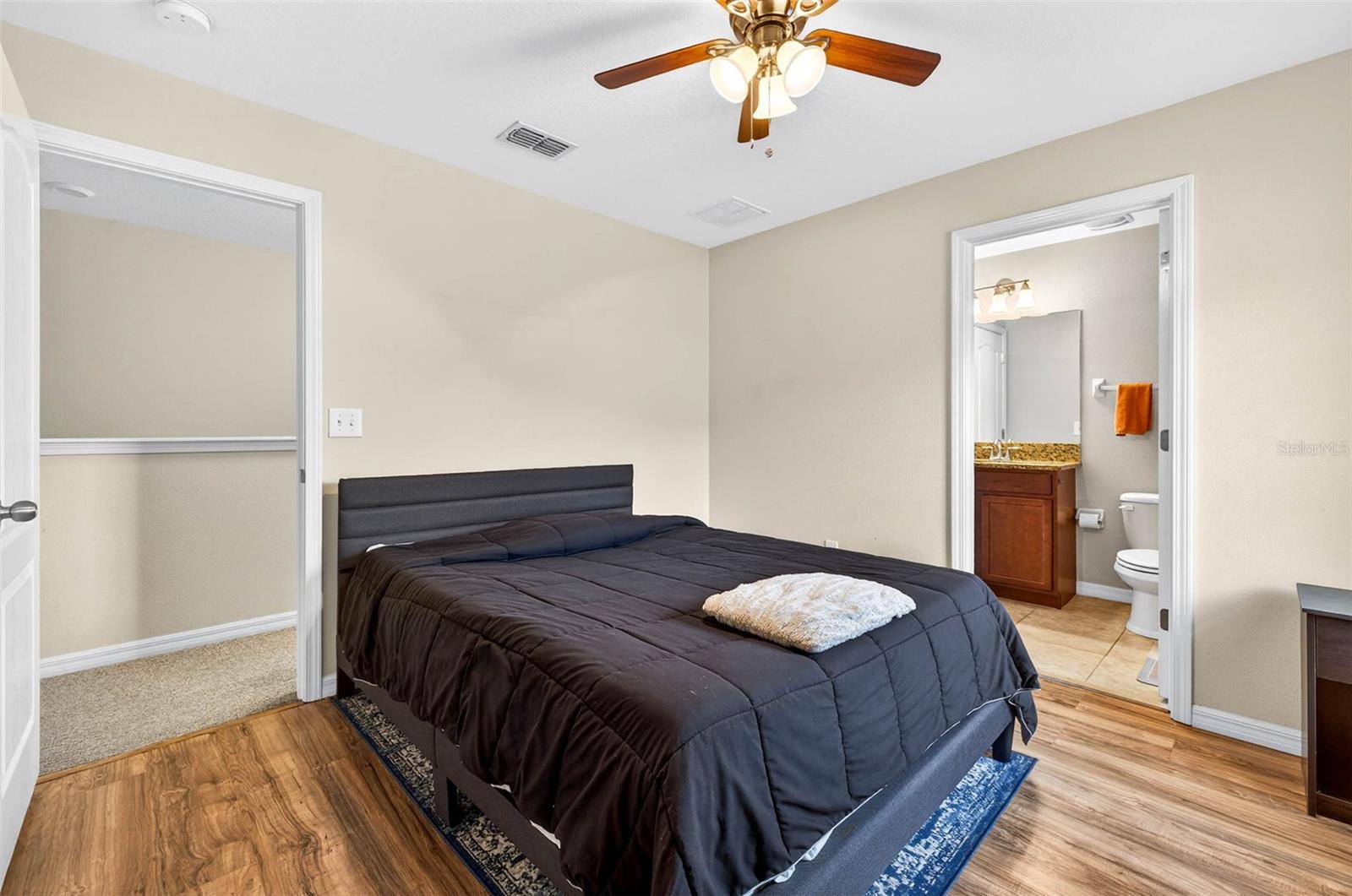 Image 29 of 49 For 12006 Greengate Drive