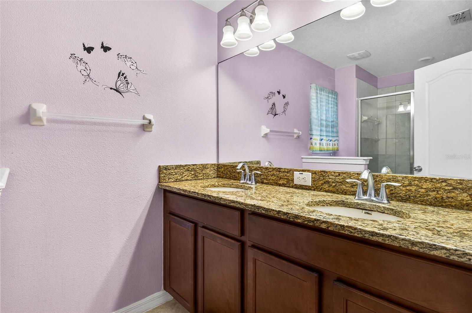 Image 35 of 49 For 12006 Greengate Drive