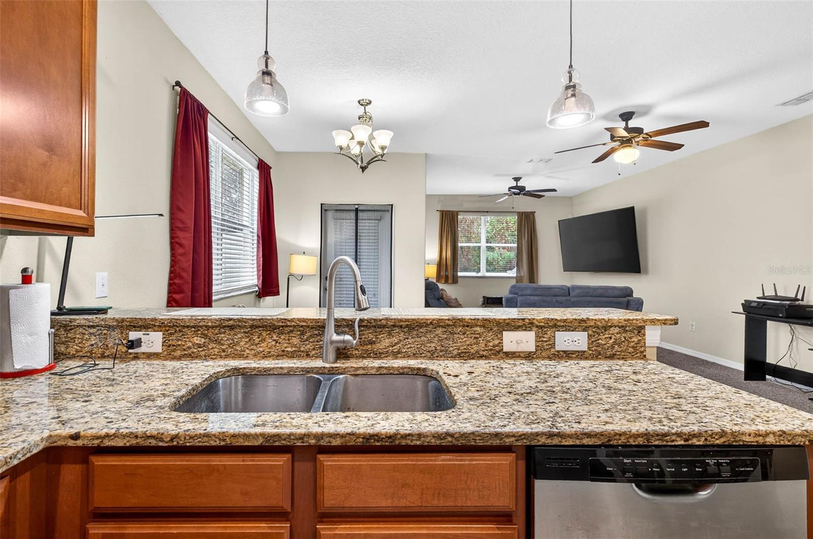 Image 7 of 49 For 12006 Greengate Drive