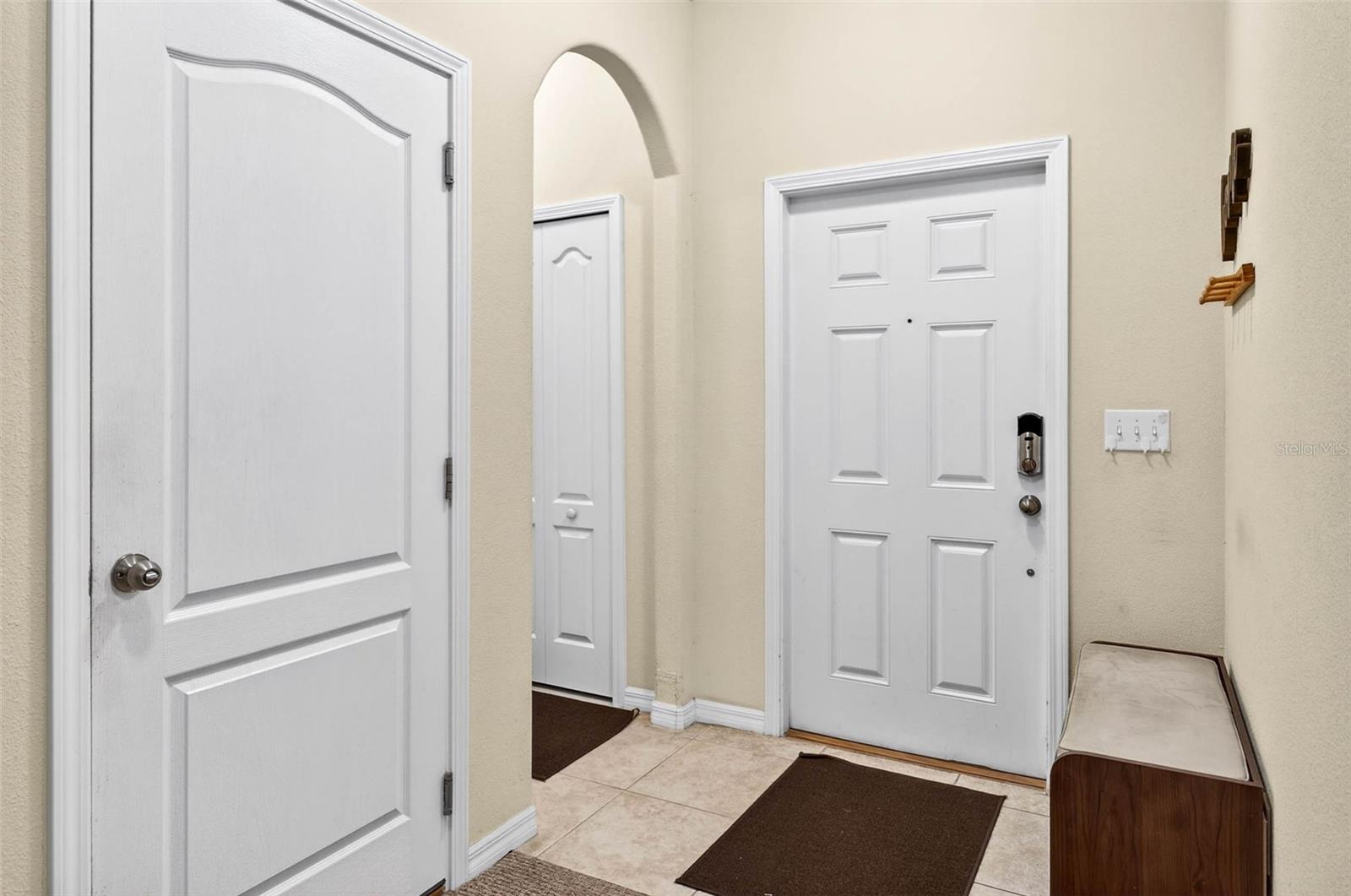 Image 8 of 49 For 12006 Greengate Drive