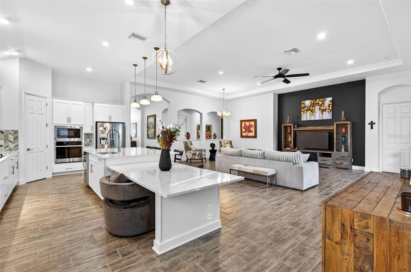 Image 13 of 47 For 12196 Broken Oak Lane