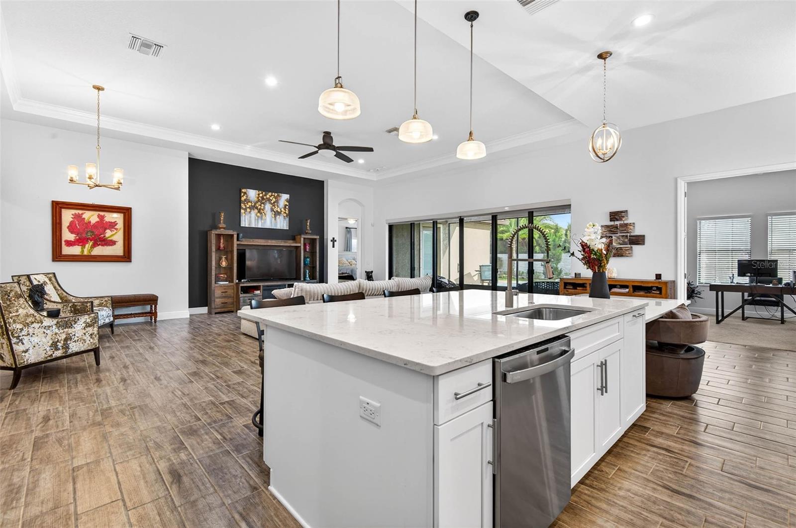 Image 15 of 47 For 12196 Broken Oak Lane