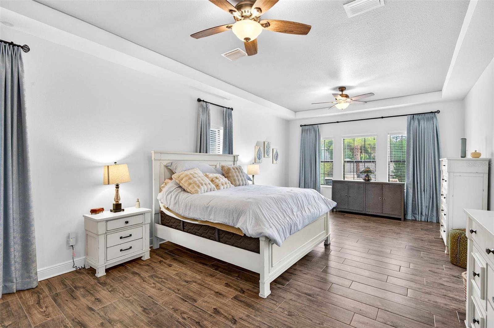 Image 20 of 47 For 12196 Broken Oak Lane