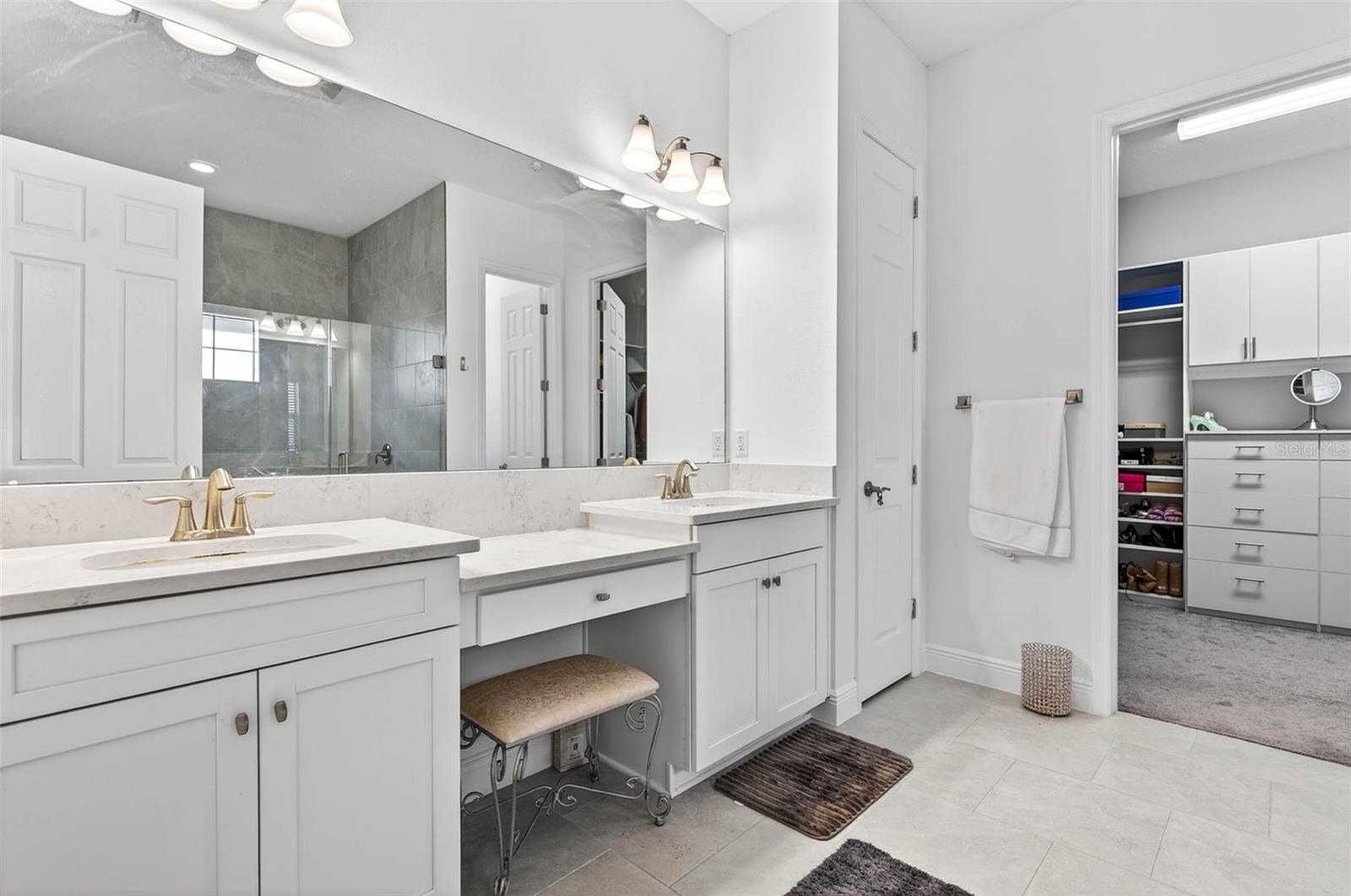 Image 24 of 47 For 12196 Broken Oak Lane