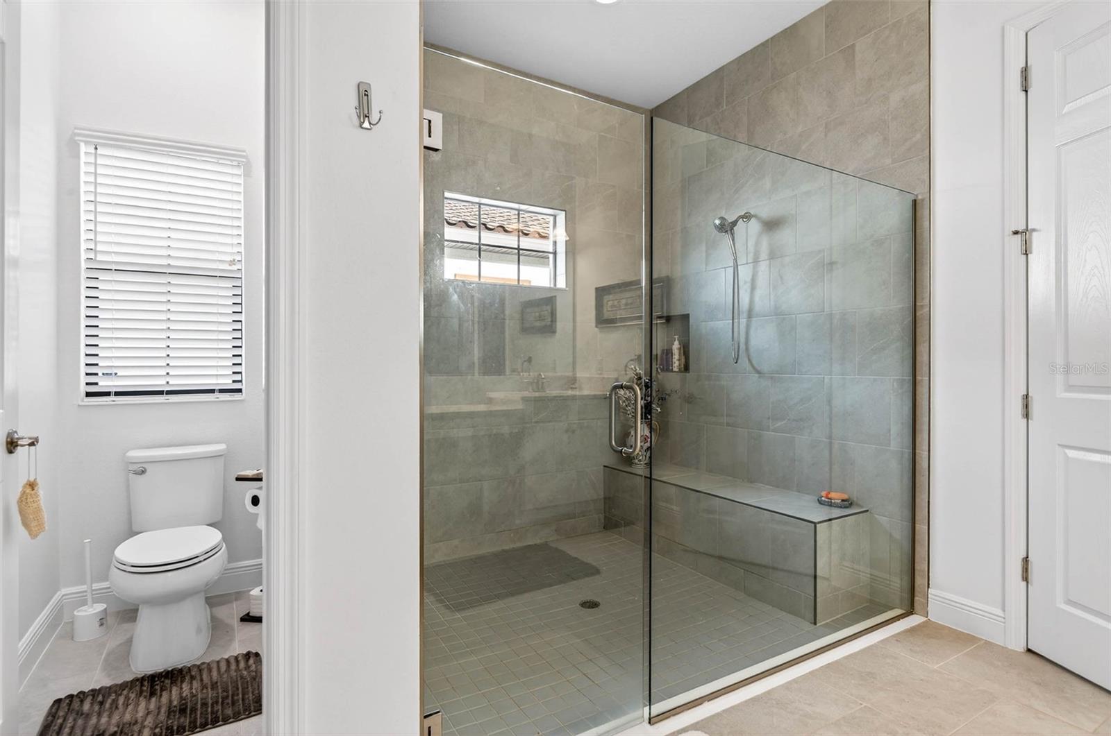 Image 26 of 47 For 12196 Broken Oak Lane