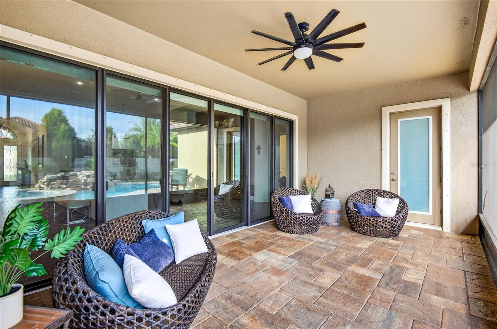 Image 38 of 47 For 12196 Broken Oak Lane