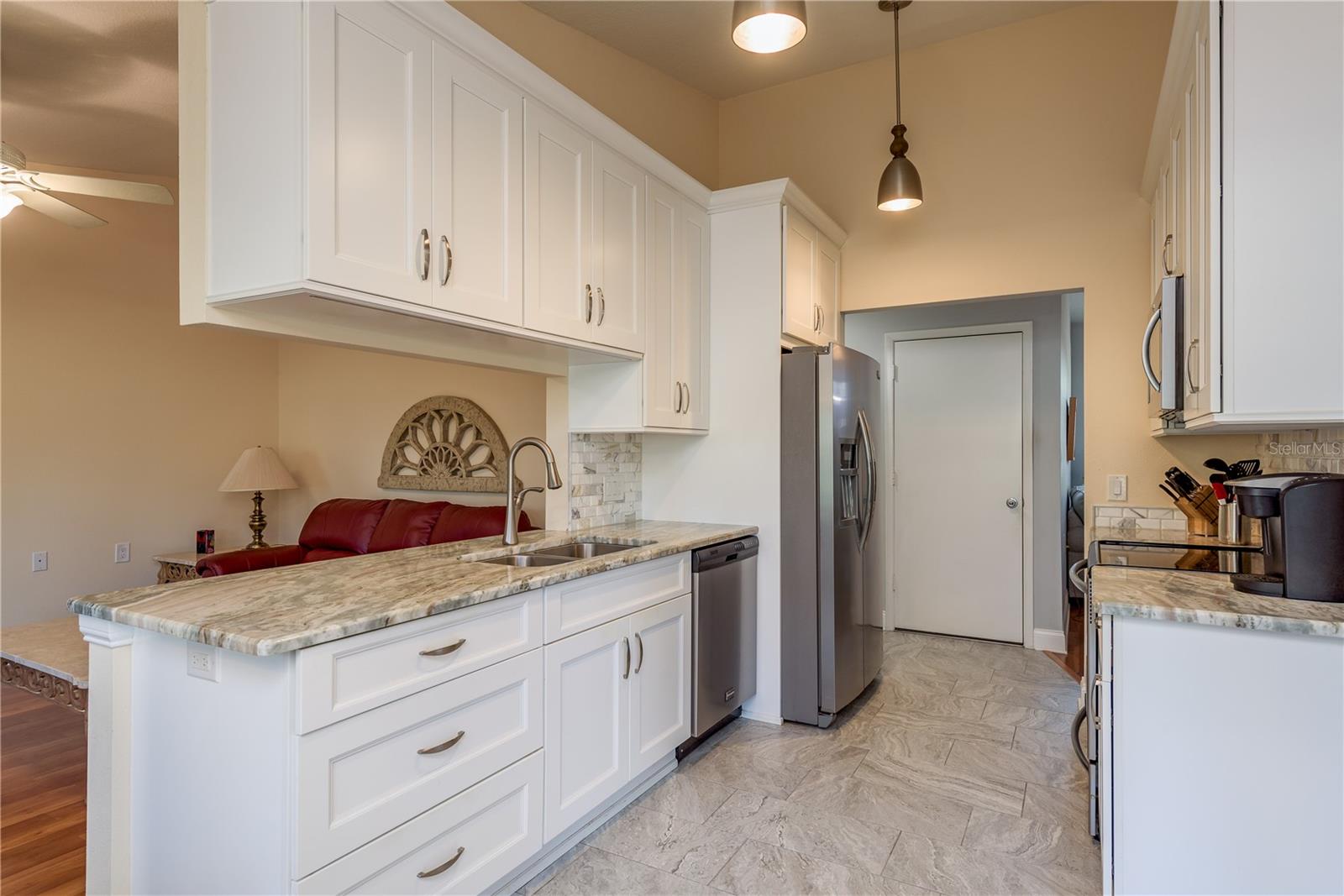 Image 13 of 36 For 9347 Clearmeadow Lane