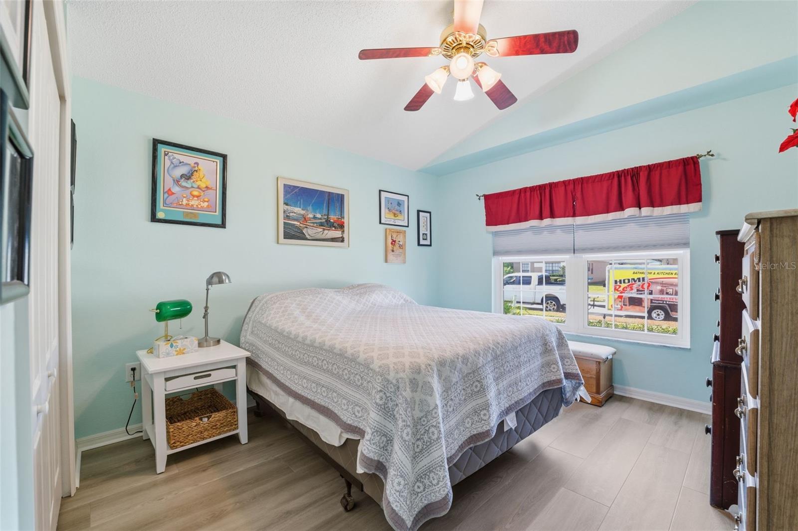 Image 19 of 39 For 13842 Greyhawk Court