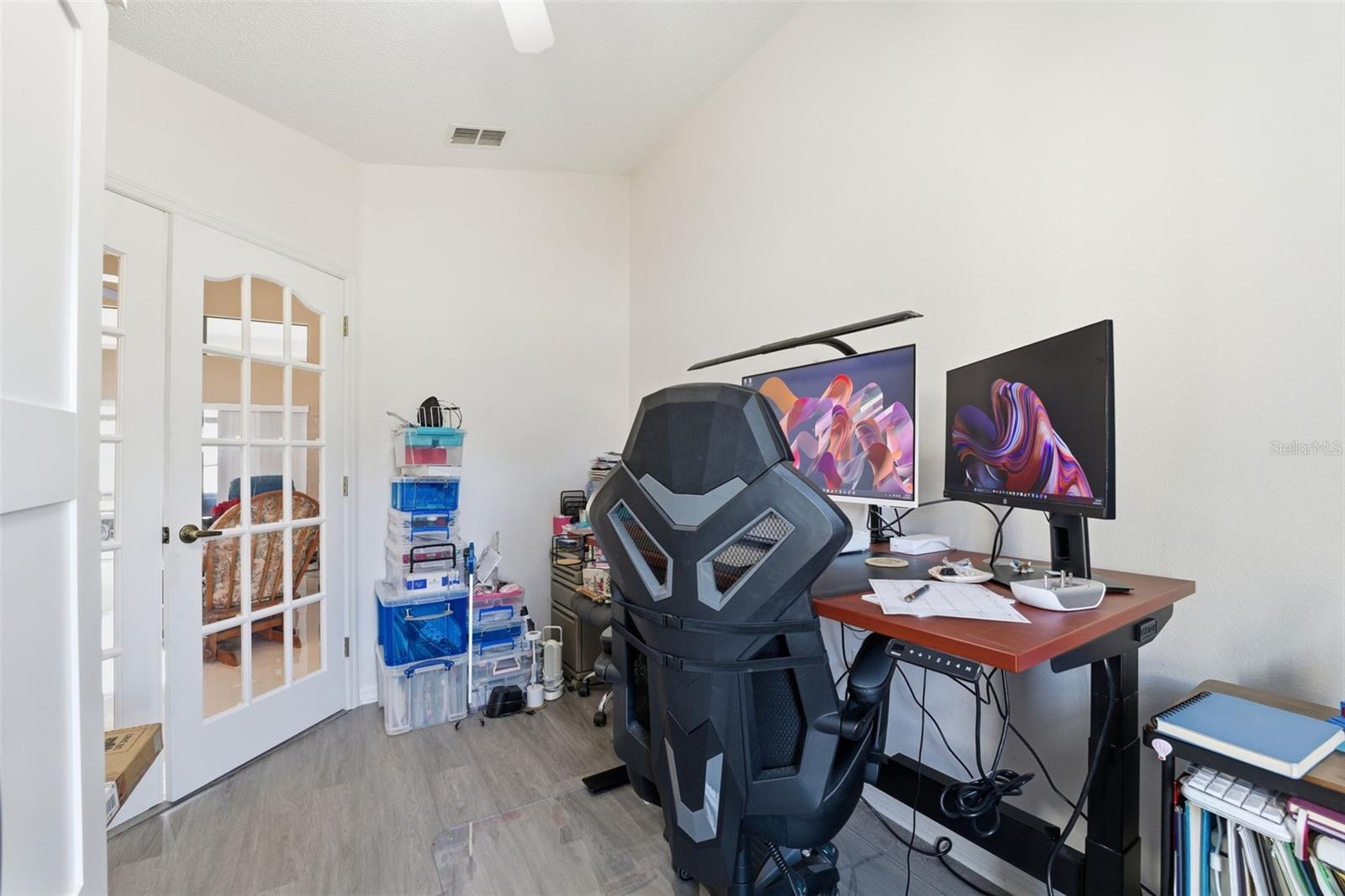 Image 23 of 39 For 13842 Greyhawk Court