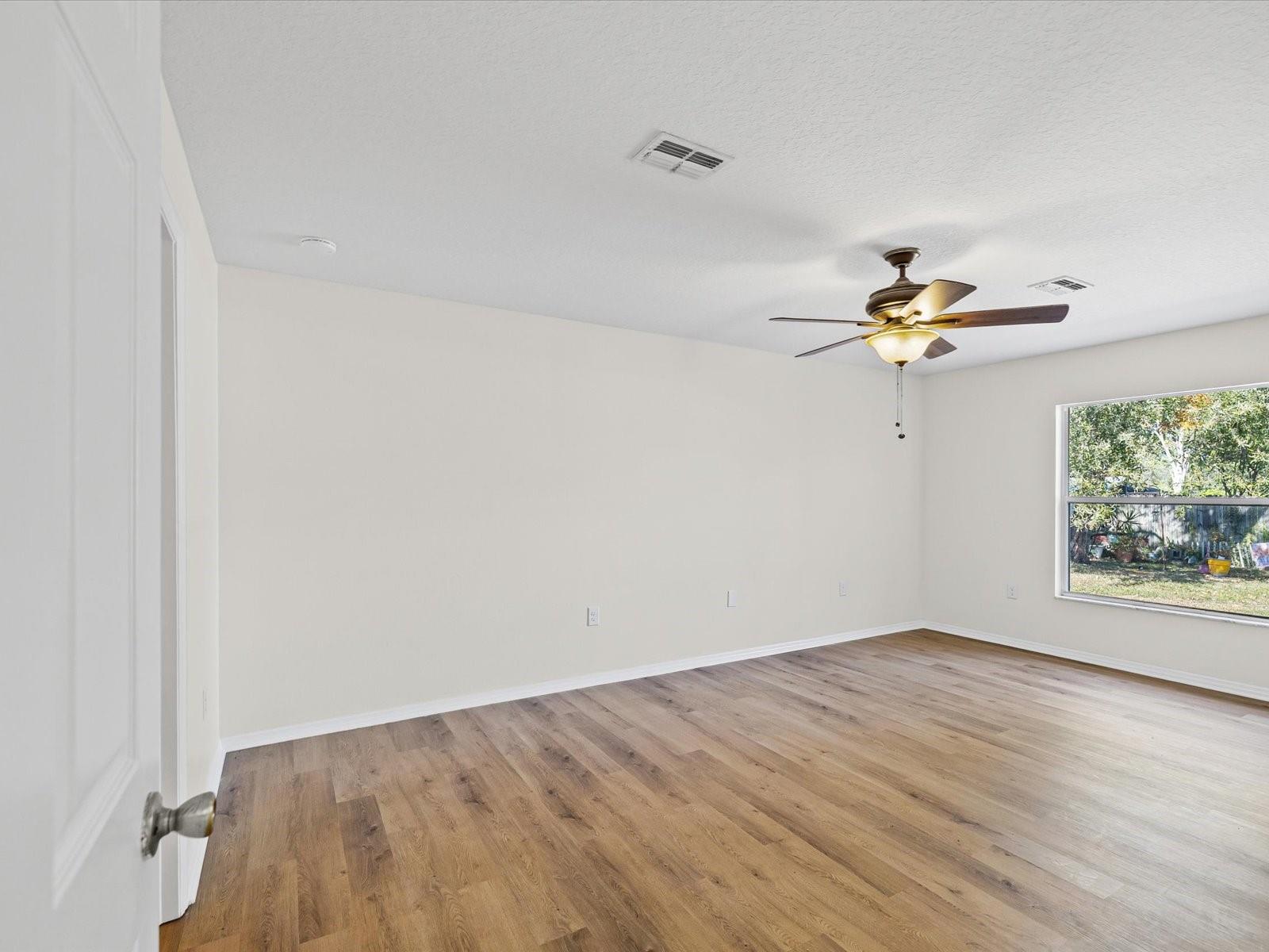 Image 18 of 43 For 11217 Kangley Lane