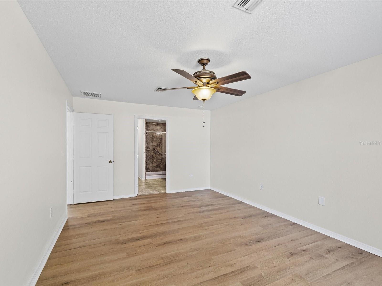 Image 21 of 43 For 11217 Kangley Lane