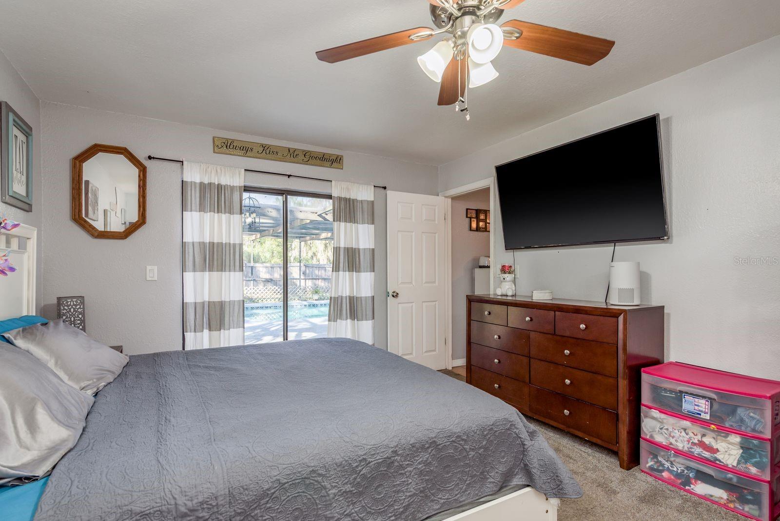 Listing photo id 21 for 7487 Alhambra Court