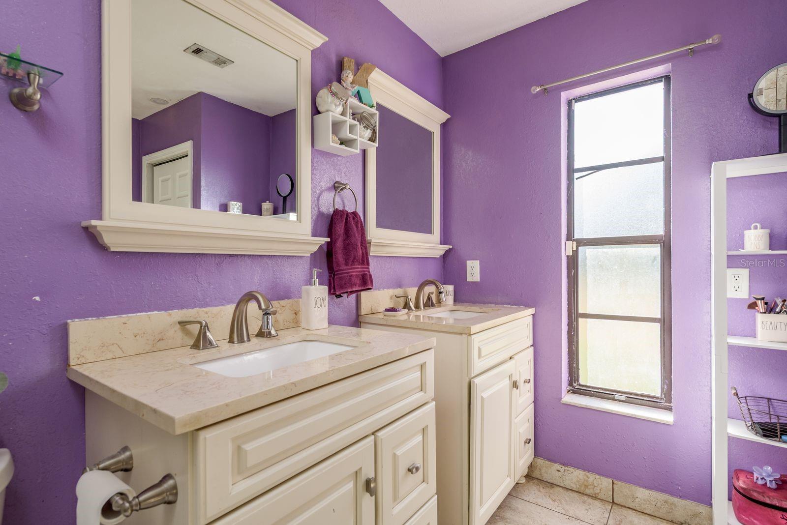 Listing photo id 24 for 7487 Alhambra Court