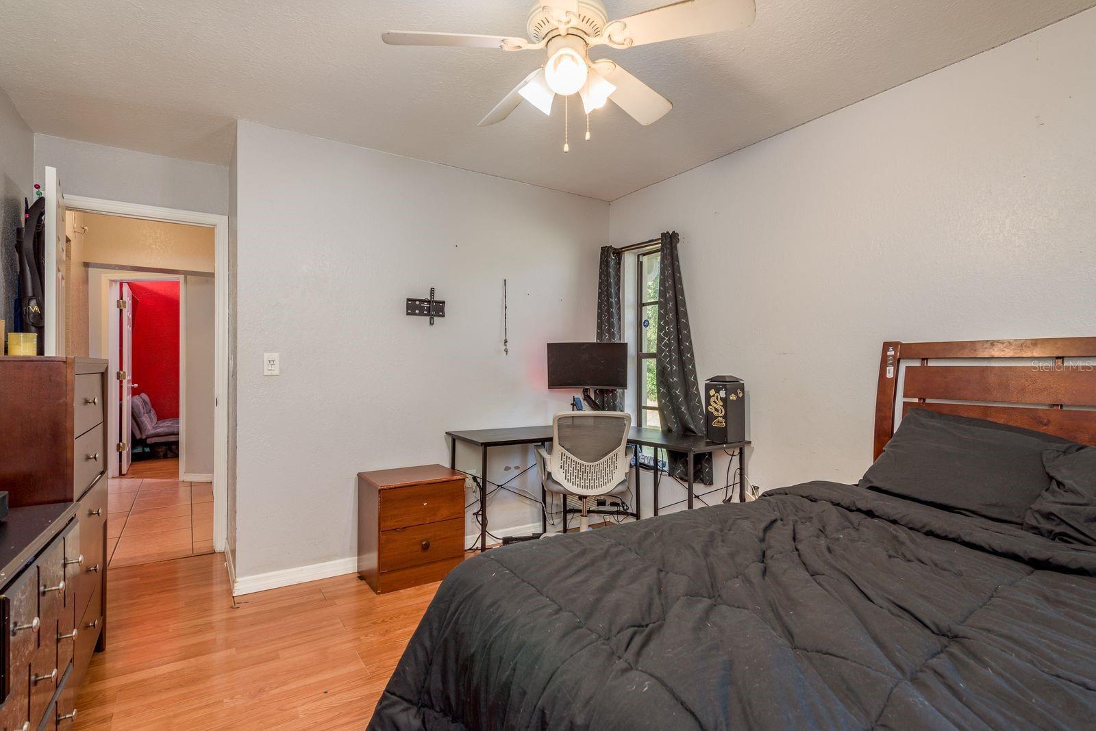 Listing photo id 27 for 7487 Alhambra Court