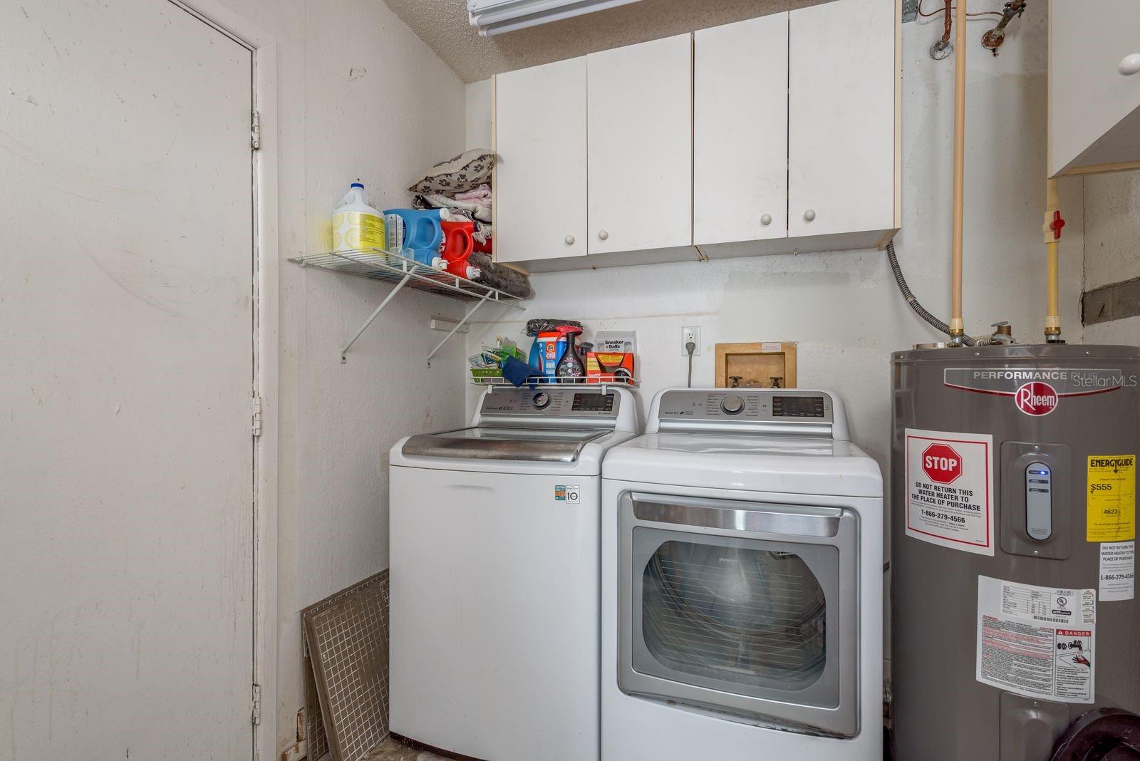 Listing photo id 33 for 7487 Alhambra Court