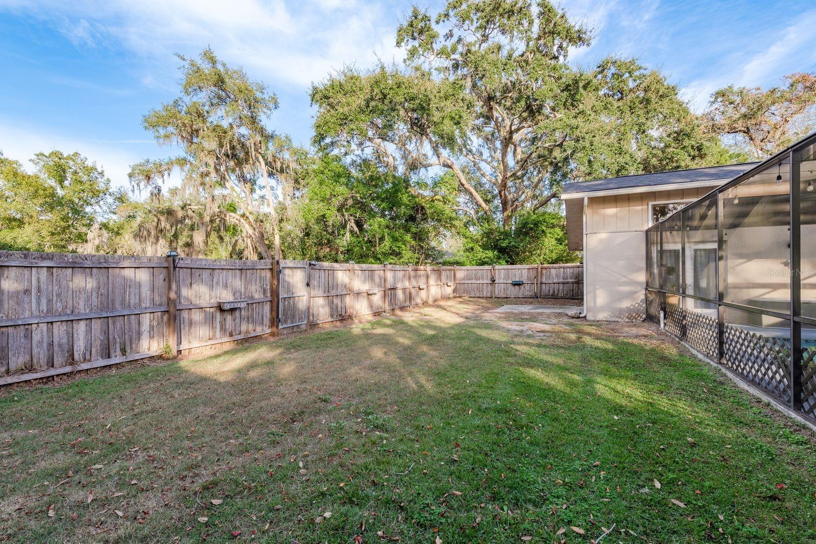Listing photo id 42 for 7487 Alhambra Court