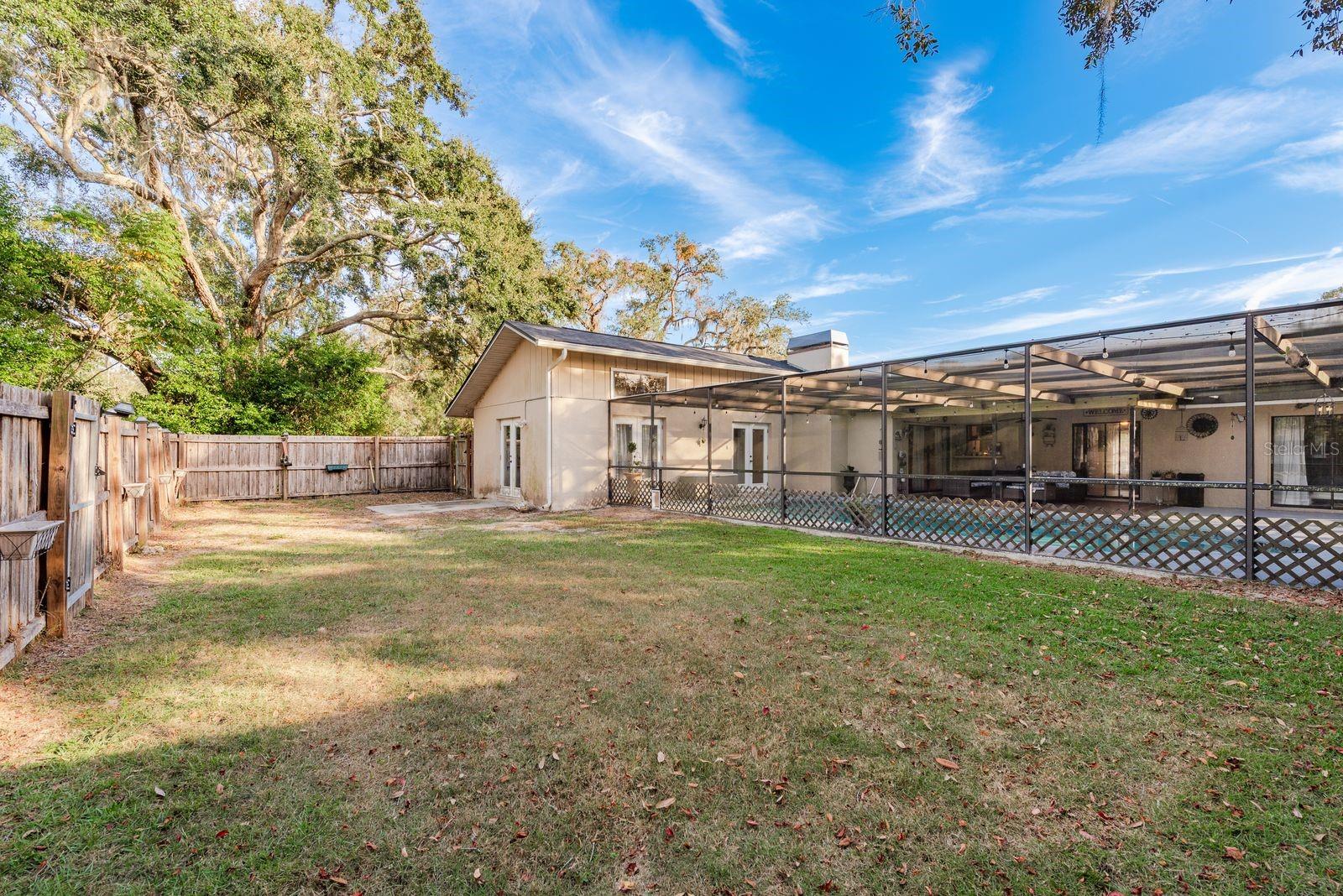 Listing photo id 43 for 7487 Alhambra Court