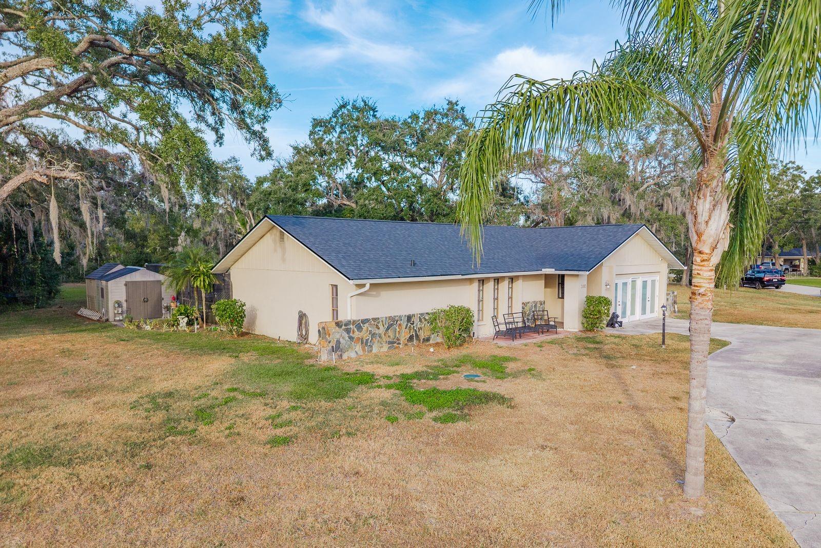 Listing photo id 49 for 7487 Alhambra Court