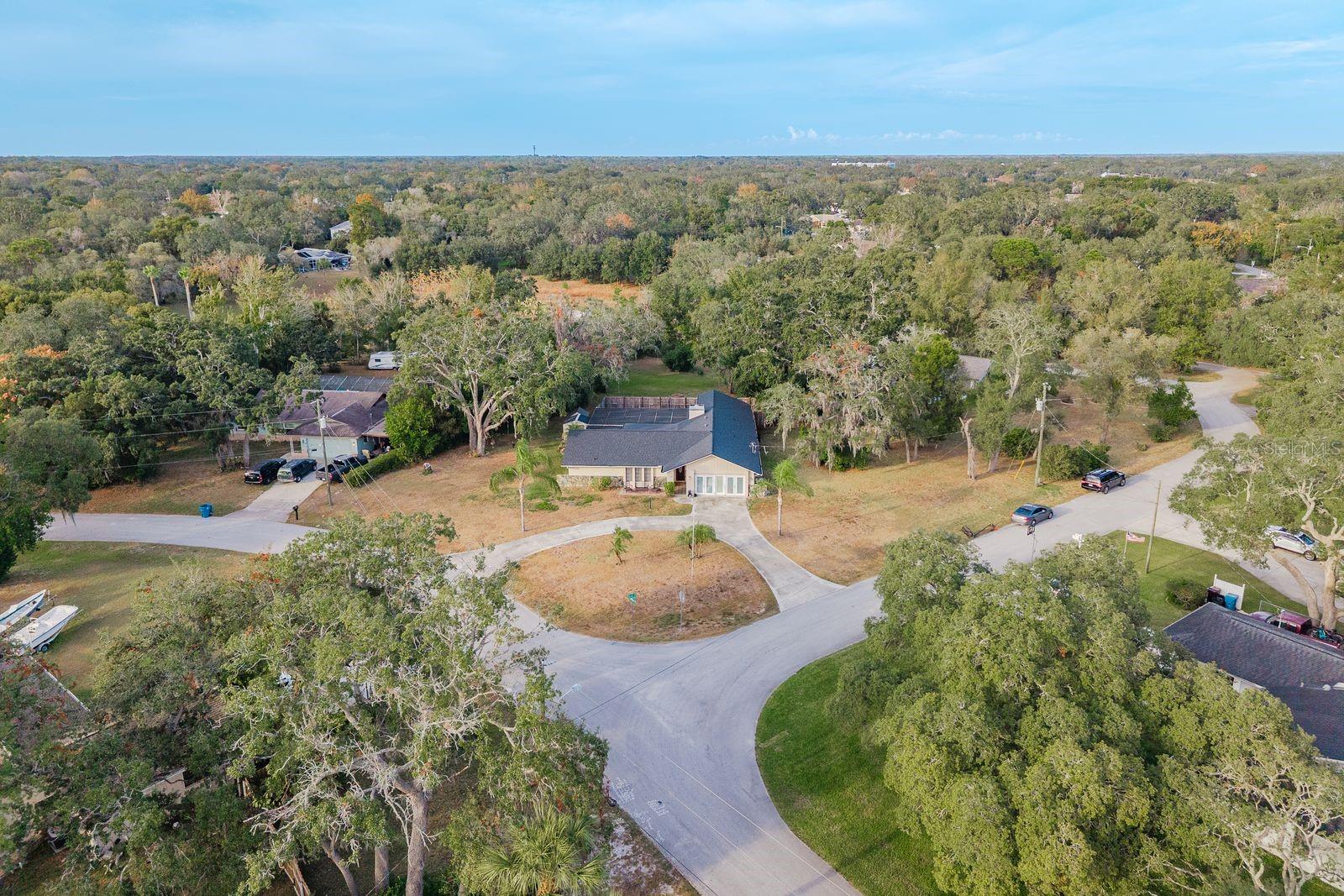 Listing photo id 51 for 7487 Alhambra Court