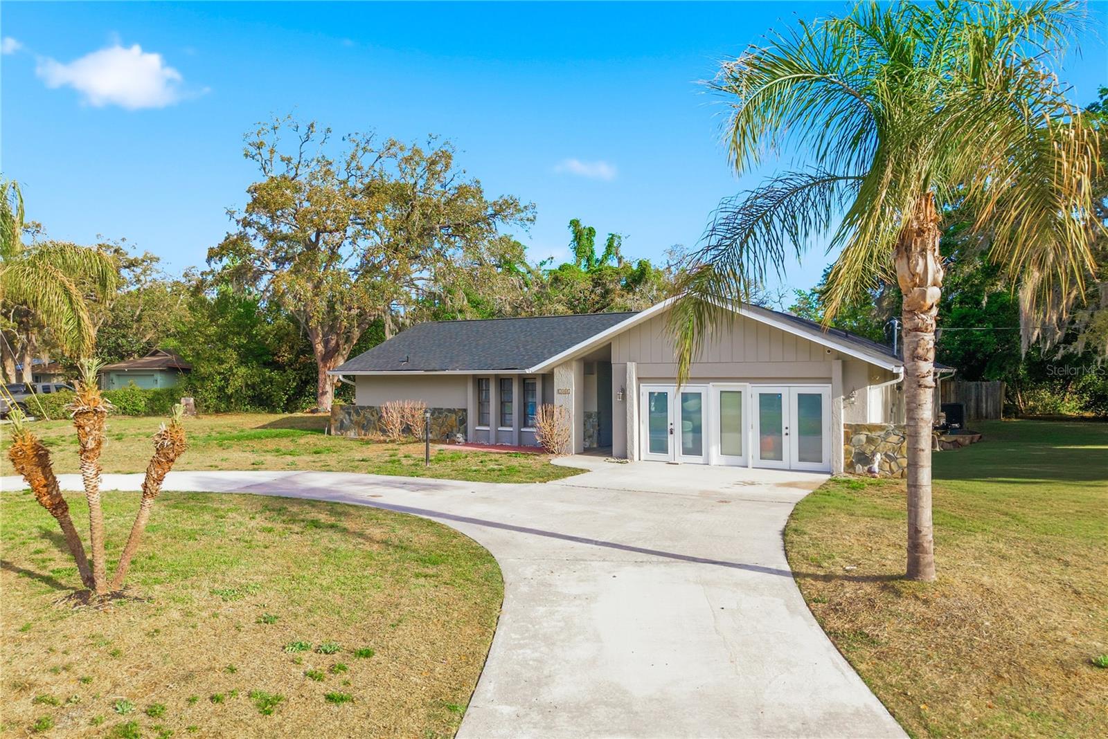 Listing photo id 57 for 7487 Alhambra Court