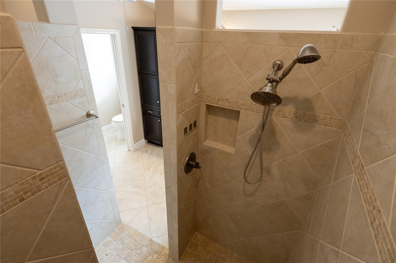 Image 16 of 67 For 2119 Chalmer Terrace